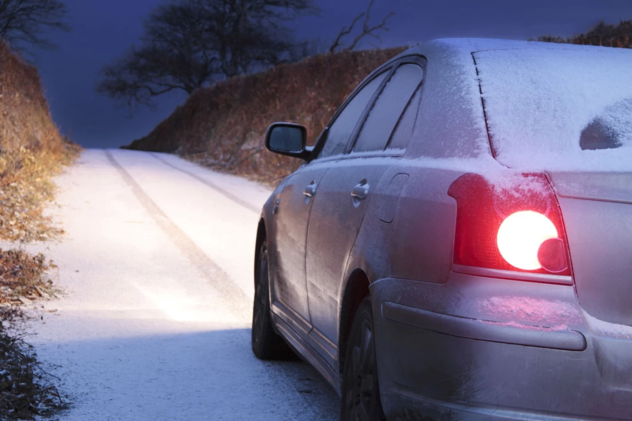 یخ زدن ماشین در سرما